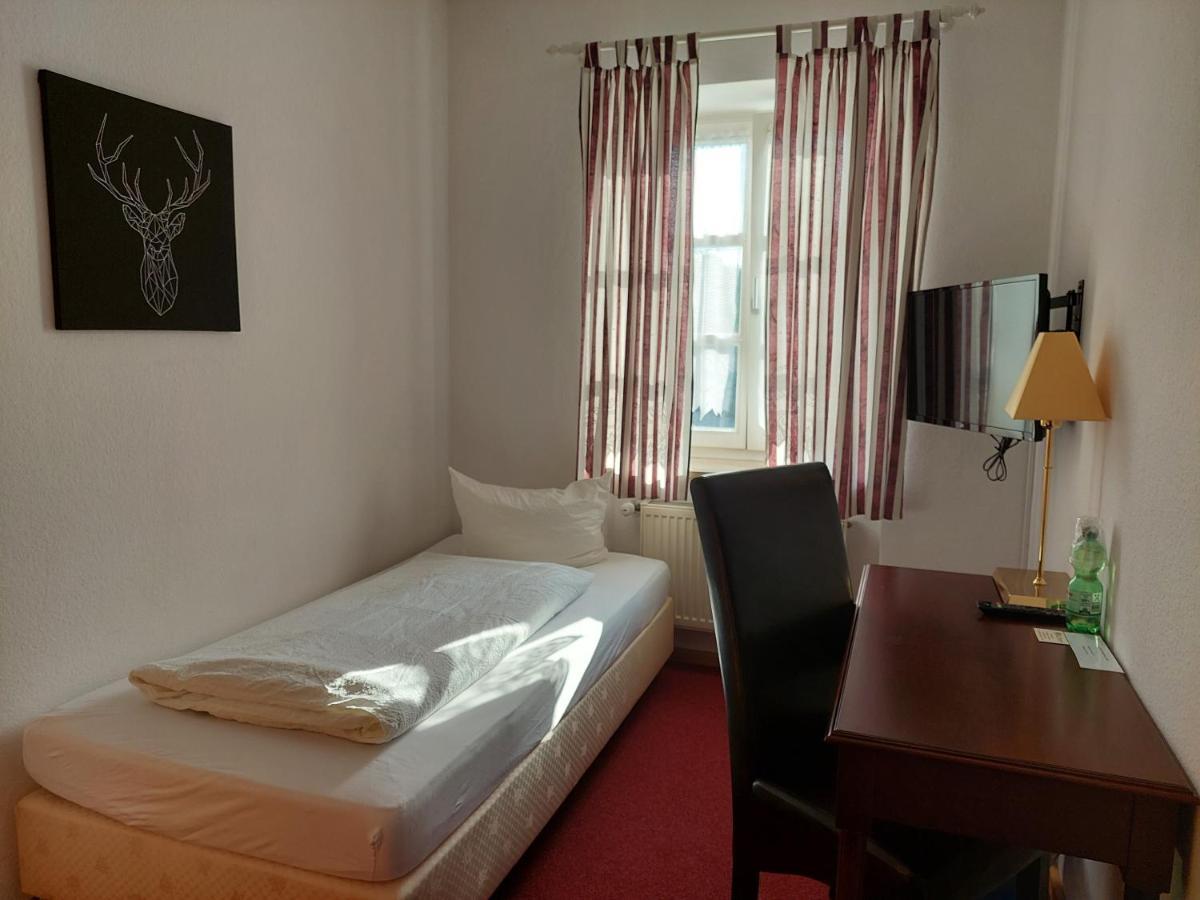 Der Heurige Im Gasthaus Zum Loewen Freising Dış mekan fotoğraf