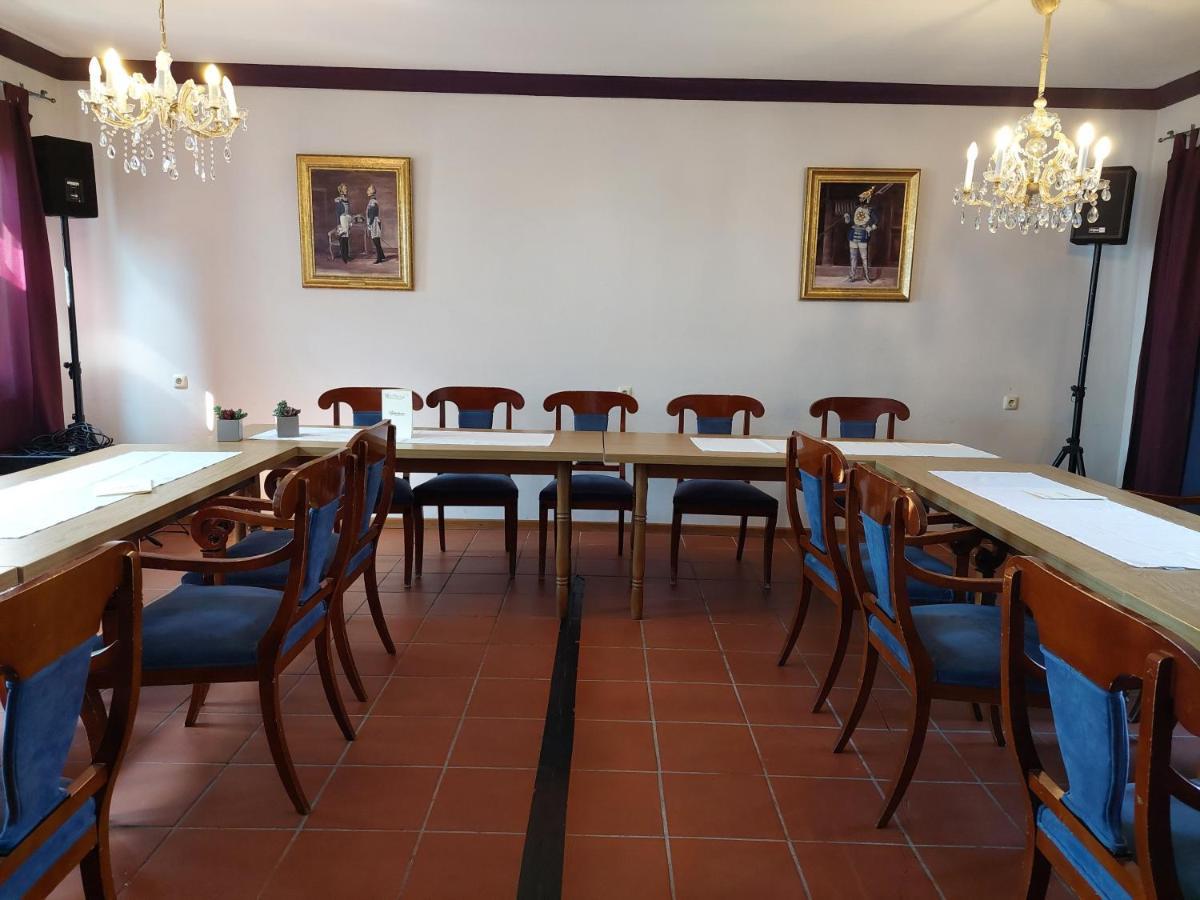 Der Heurige Im Gasthaus Zum Loewen Freising Dış mekan fotoğraf